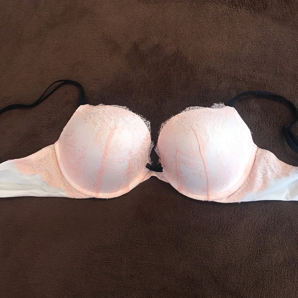 Victoria Secret Very Sexy Push Up Bra 36D